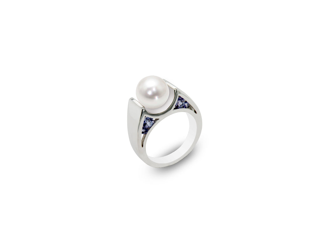 Topaz and Pearl ring in sterling silver by Joryel Vera, style R7215
