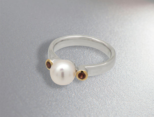 Blue Topaz and Cultured Pearl ring in sterling silver, style R4195