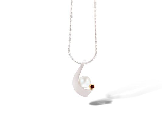 Iolite and Mabe Pearl pendant in sterling silver, style P7362