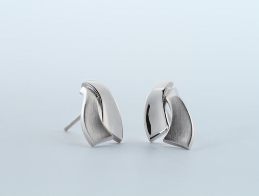 Sterling silver earrings, style E5500
