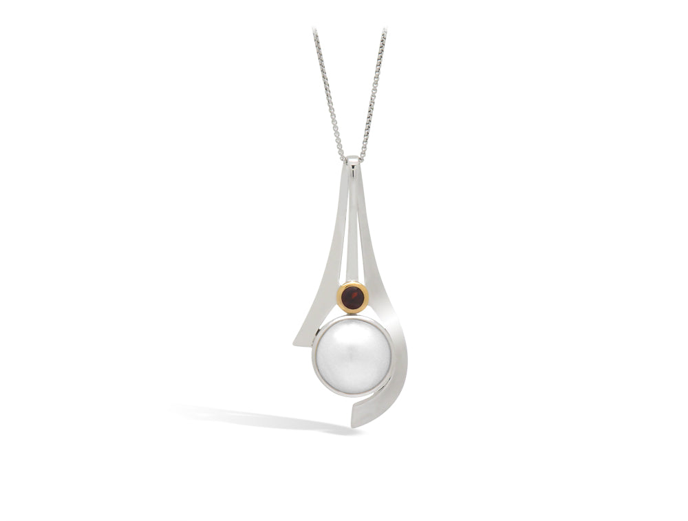 Mabe Pearl & Gemstone Pendant P7361 - P7361 MABE Pearl / GARNET - Pendant