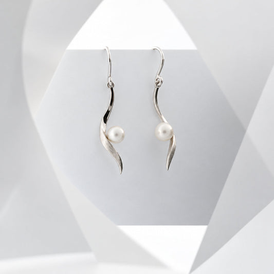 Pearl earrings in sterling silver by Joryel Vera, style E8116 - view 2