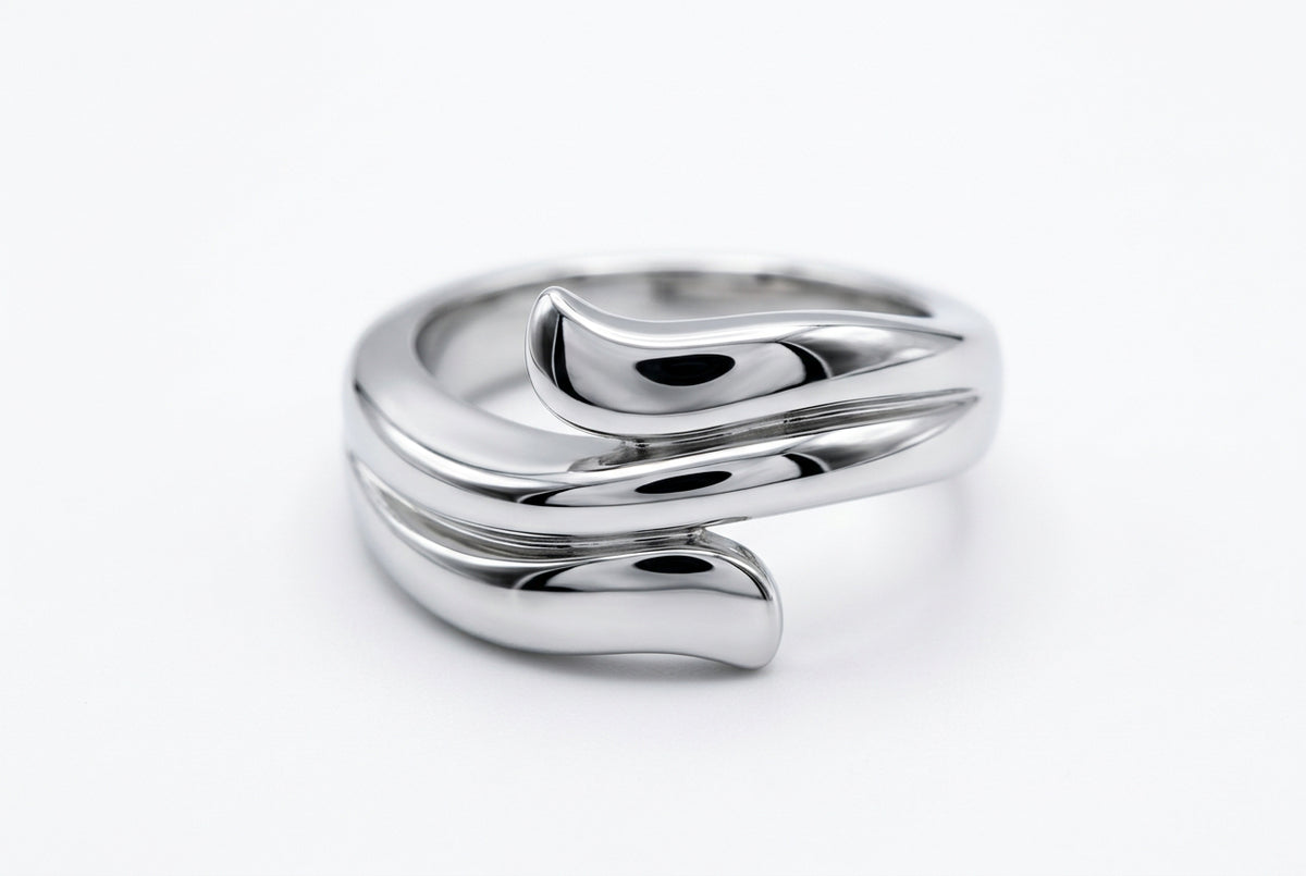 Sterling silver ring by Joryel Vera, style R4844