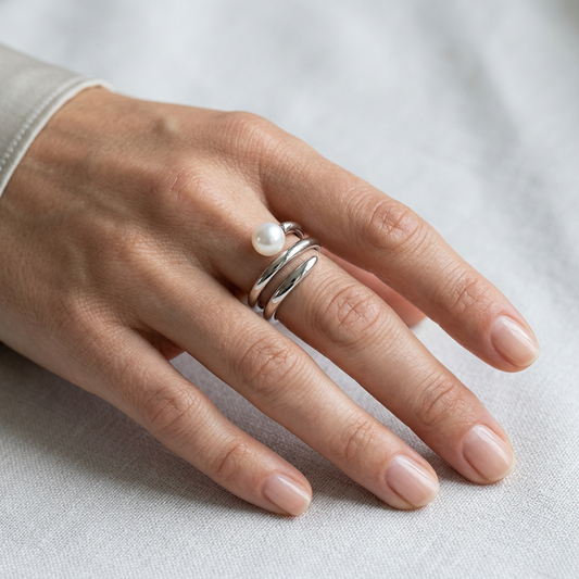 Spiral Pearl Ring in 925 Sterling Silver