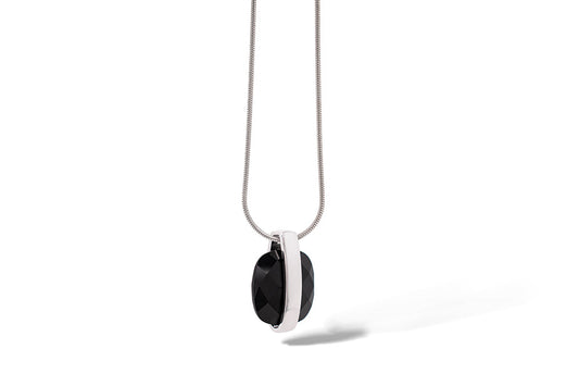 Black Onyx pendant in sterling silver, style P2933