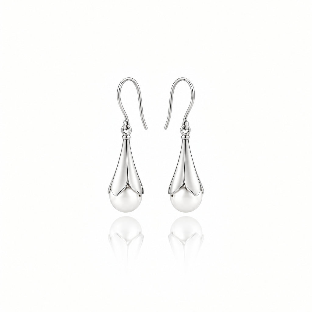 Pearl earrings in sterling silver by Joryel Vera, style E5919