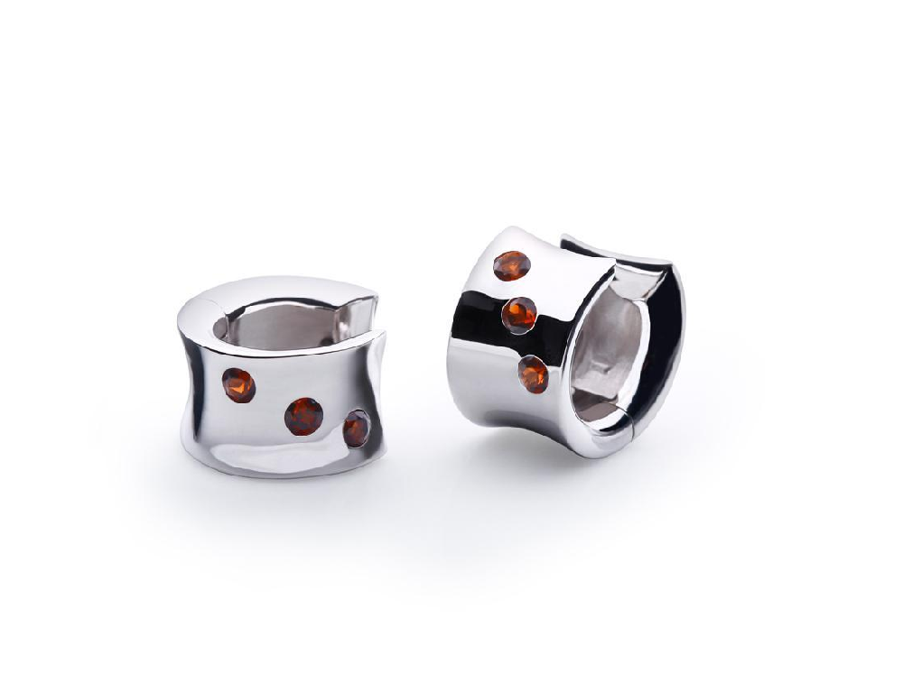 Garnet earrings in sterling silver, style E6435