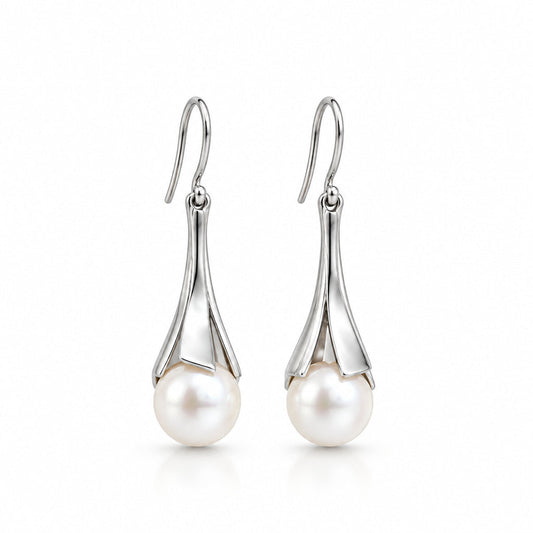 Pearl earrings in sterling silver, style E9465