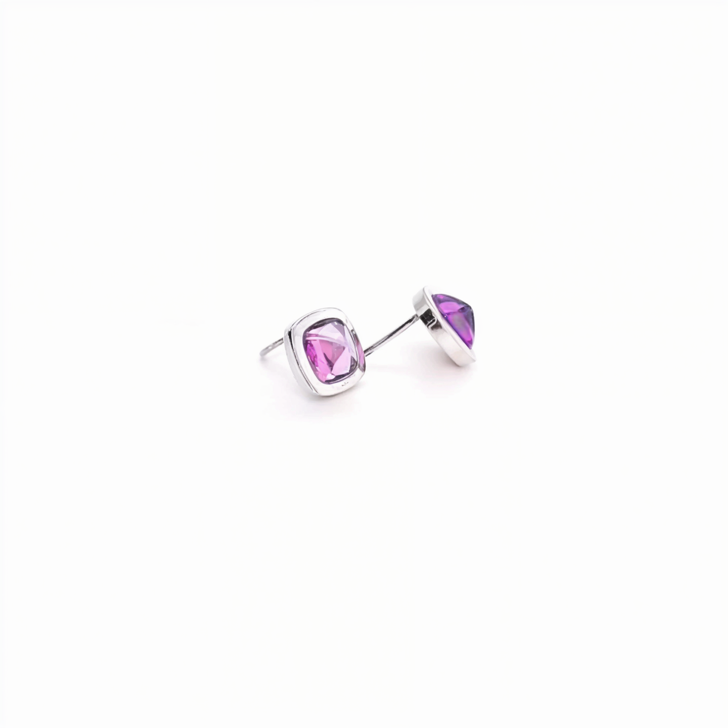 E4566 SPECIAL CUT AMETHYST EARRING