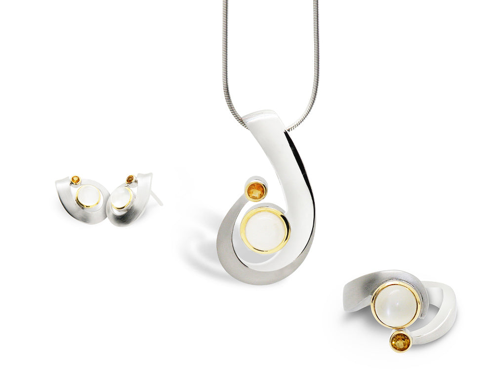 Moonstone jewelry set in sterling silver, style SET401