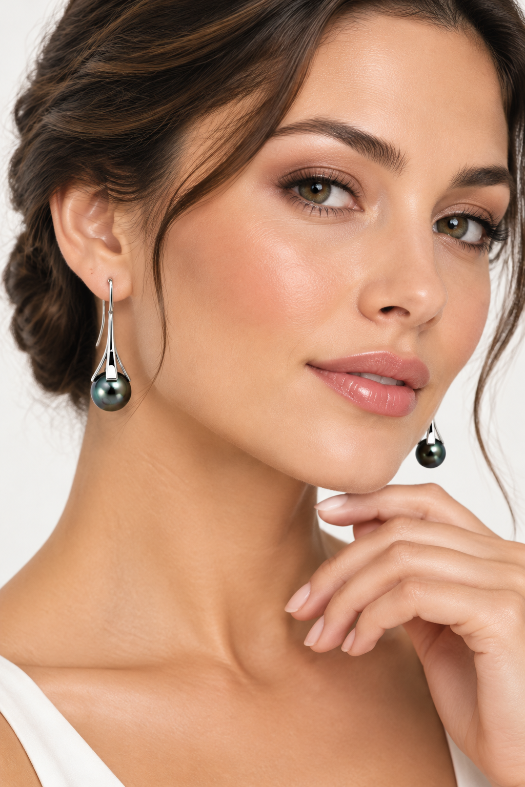Tahitian Black Pearl Earrings in 925 Sterling Silver | E9465 - view 2