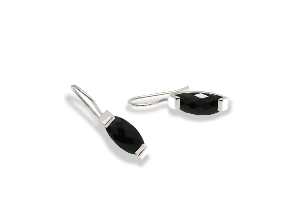 Black Onyx earrings in sterling silver, style E3882
