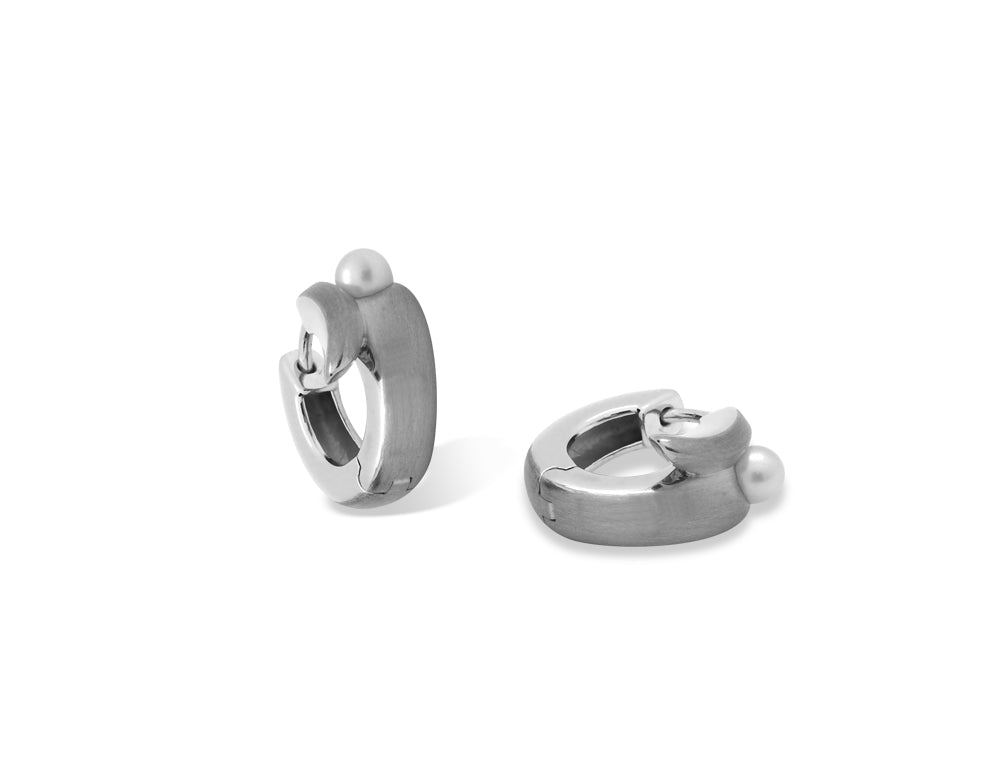 Pearl earrings in sterling silver, style E2903 - view 2