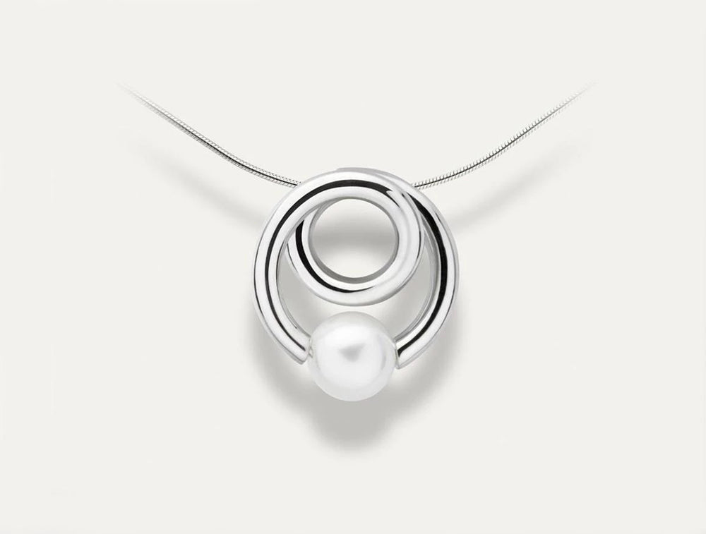 Cultured Pearl pendant in sterling silver by Joryel Vera, style P3920