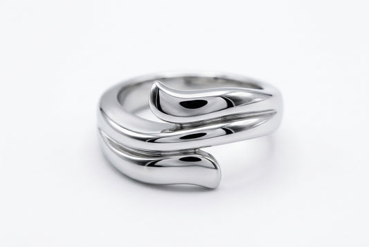 Sterling silver ring by Joryel Vera, style R4844