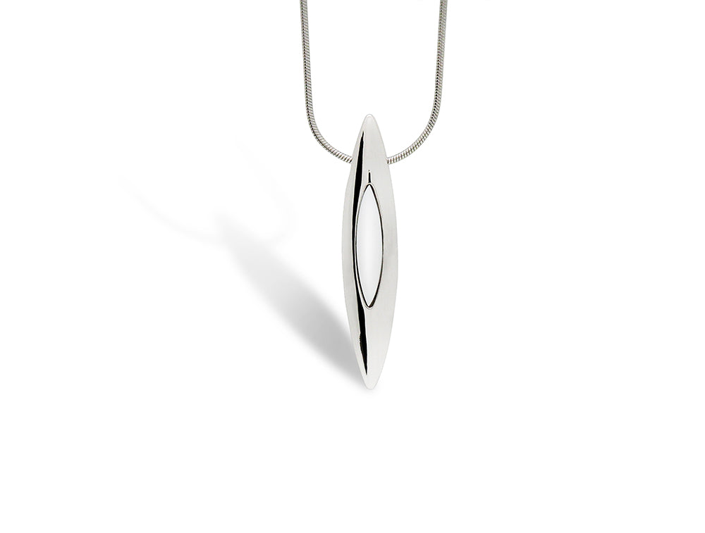 Black Onyx and White Agate pendant in sterling silver, style P4330 - view 2
