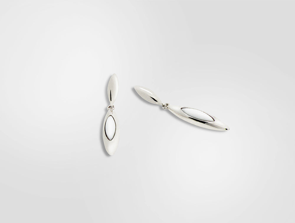 Black Onyx and White Agate earrings in sterling silver, style E4868 - view 2