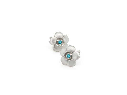 BLUE TOPAZ FLOWER EARRING E8662