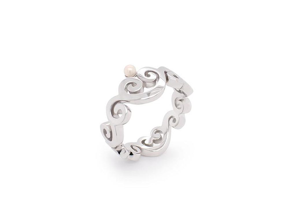 Pearl ring in sterling silver, style R4907