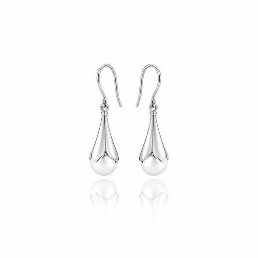 Pearl earrings in sterling silver by Joryel Vera, style E5919