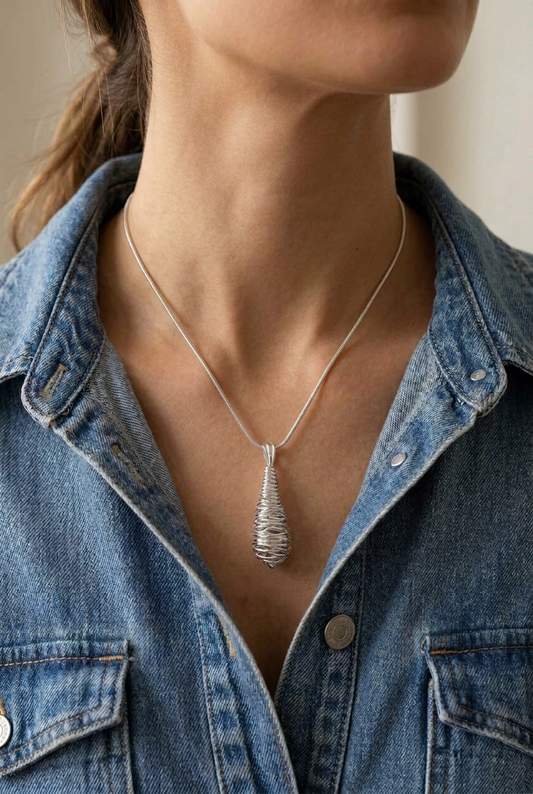 Artistic Fashion Pendant in 925 Sterling Silver | P5774