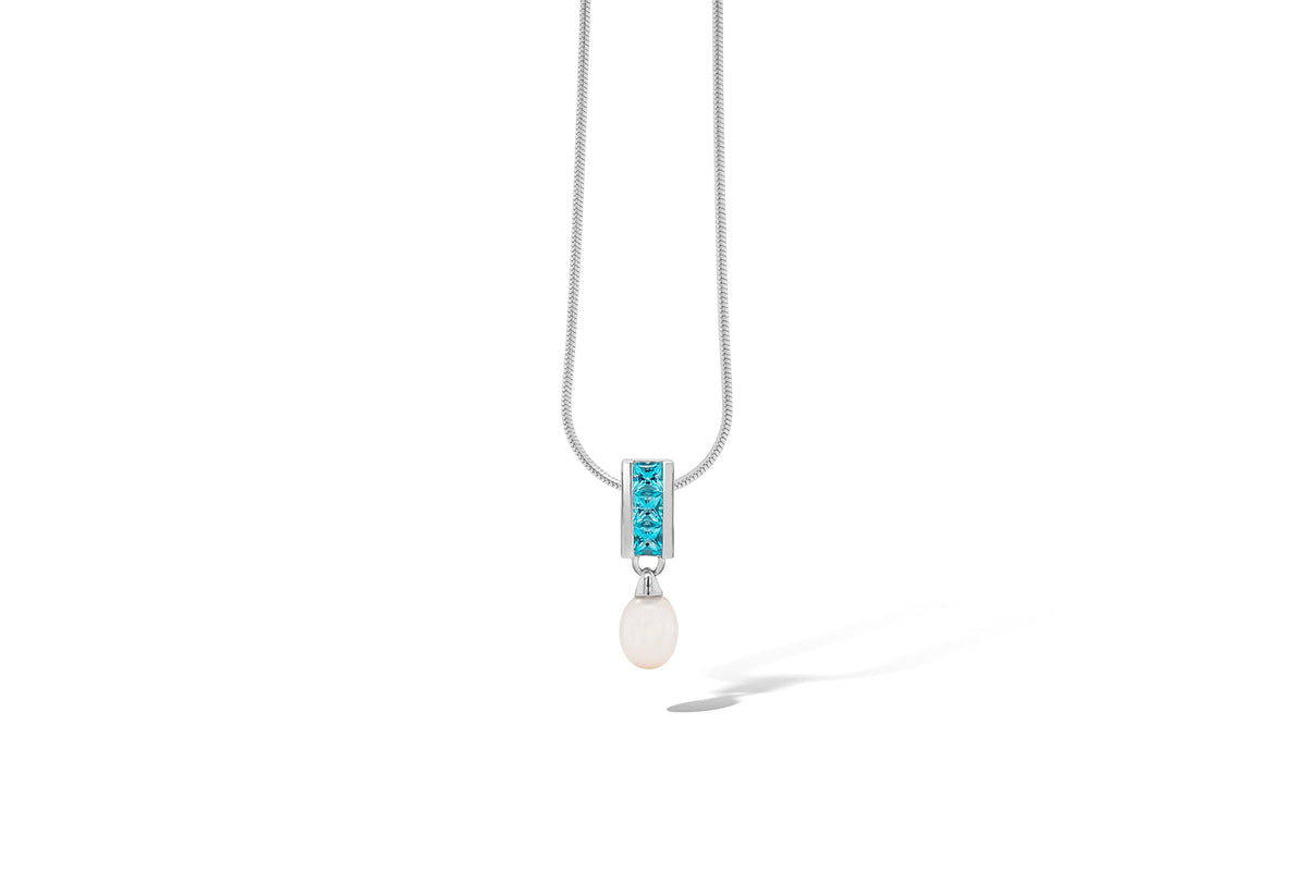 P3739 SMALL IS BEAUTIFUL PENDANT