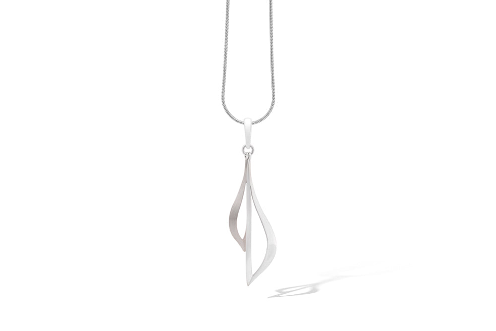 Sterling silver pendant, style P7333