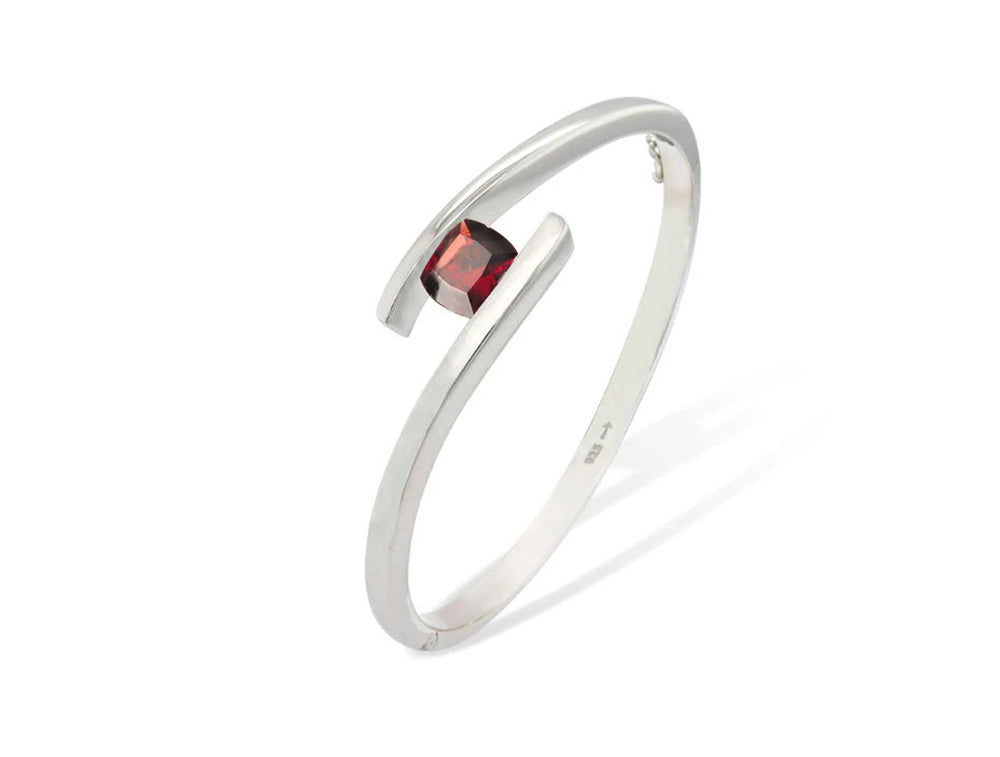 Garnet and London Blue Topaz bracelet in sterling silver, style B1686