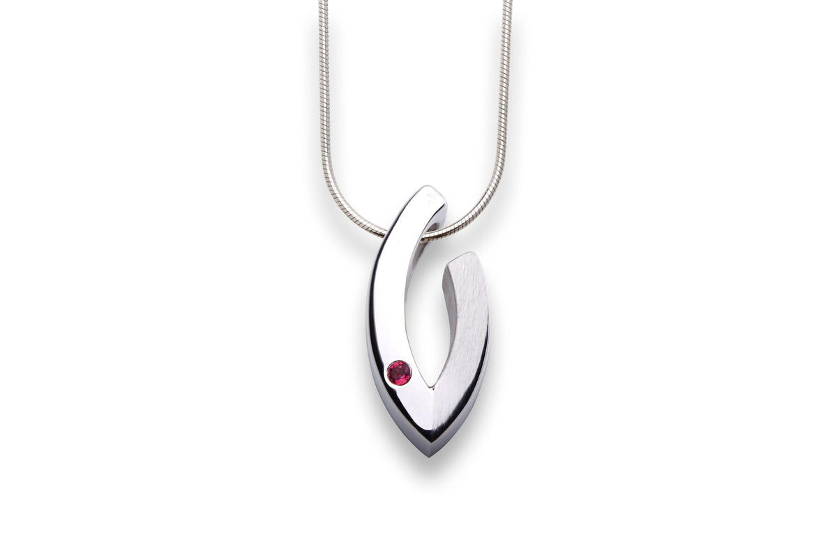 P  MODERN RUBY PENDANT