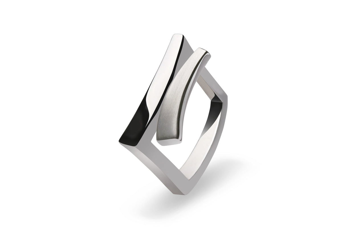 Sterling silver ring, style R2856