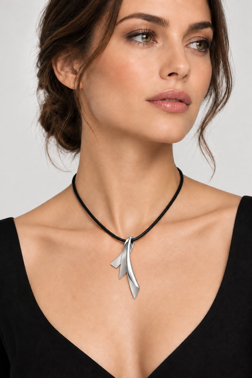 Sculpted Pendant | P16963 - view 2