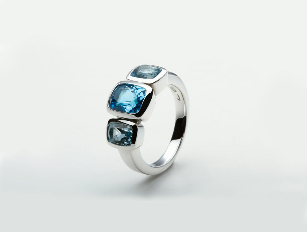 Classic Roman 3 Stone Ring R4509 - R4509 Blue Topaz and Blue Topaz Sky - Ring