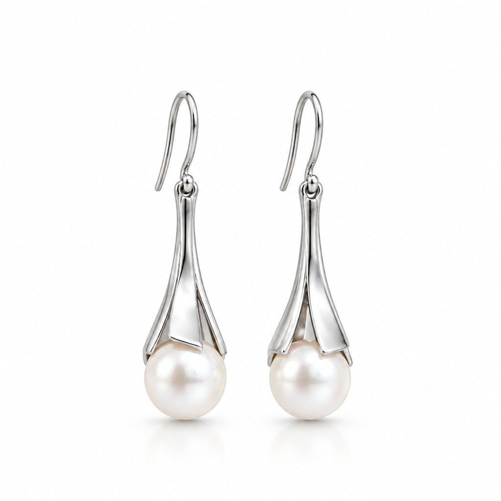 Pearl earrings in sterling silver, style E9465