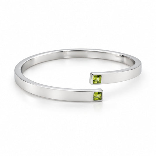 Peridot bracelet in sterling silver by Joryel Vera, style B1300