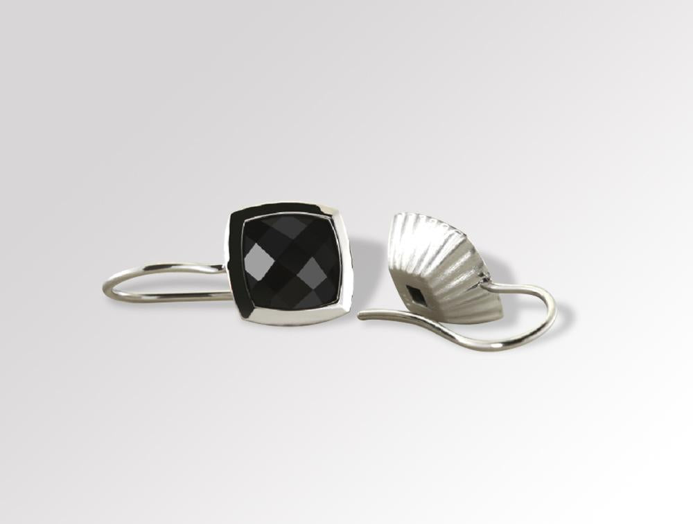 Black Onyx earrings in sterling silver, style E5493
