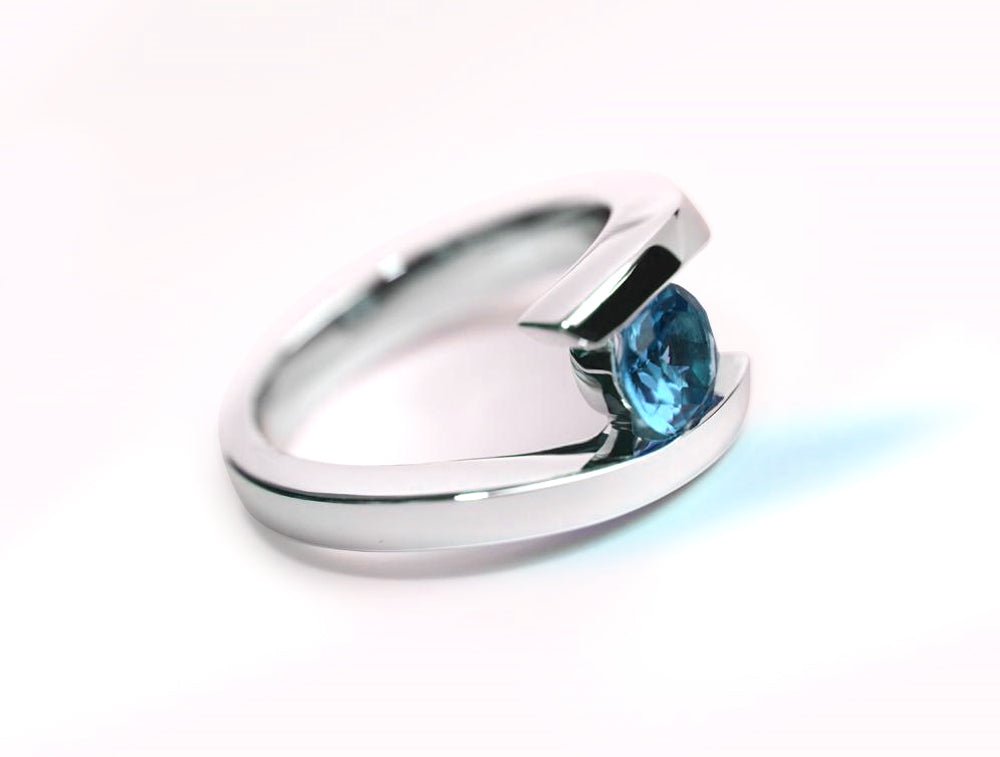 Amethyst and Blue Topaz ring in sterling silver, style R3266 - view 4