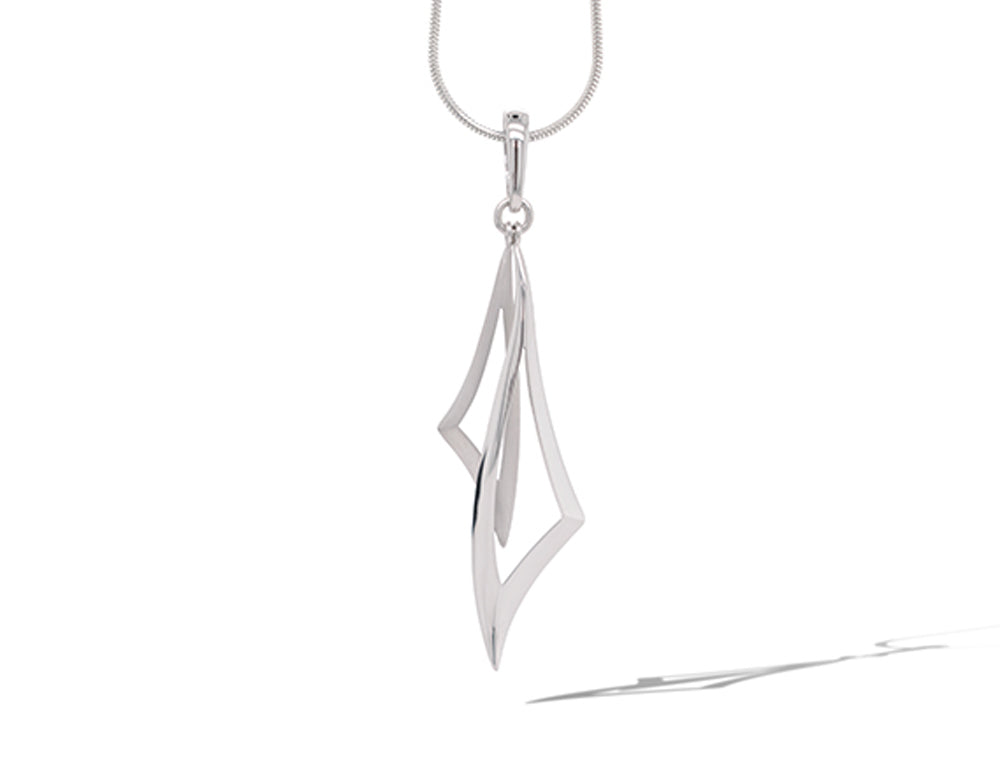 Sterling silver pendant, style P7334