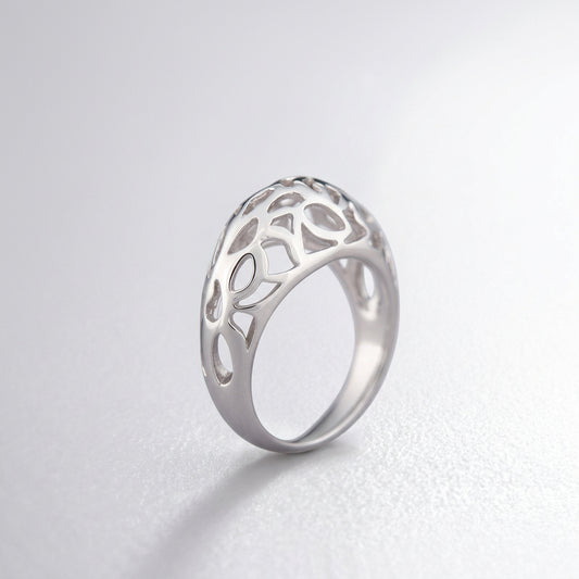 Sterling silver ring by Joryel Vera, style R5492