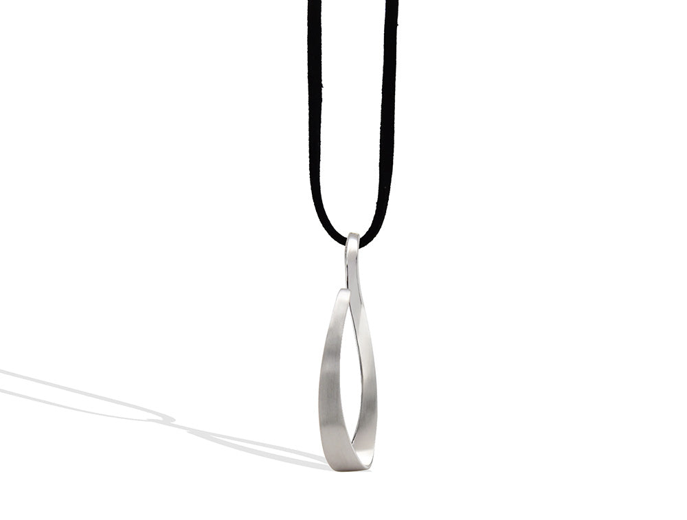 Silver Pendant W/ Leather P6423 - Pendant