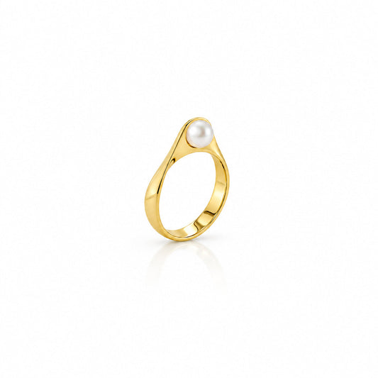 Pearl ring in sterling silver by Joryel Vera, style R22905